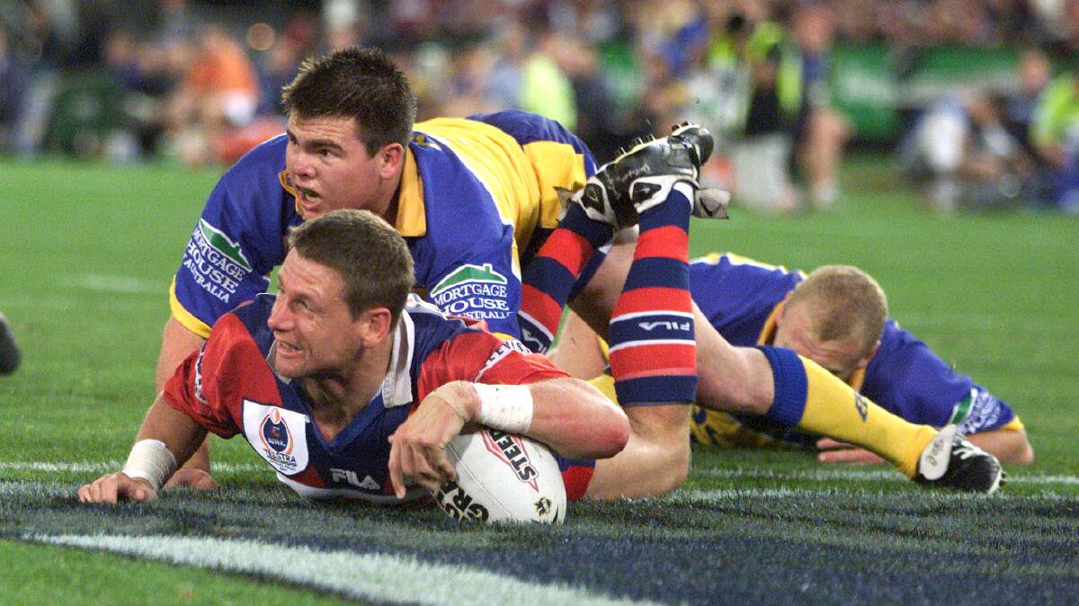 CHAMPION: Former Newcastle Knights player Bill Peden, pictured in the 2001 grand final,  will be the guest speaker at the Cessnock City Sportsperson of the Year awards.