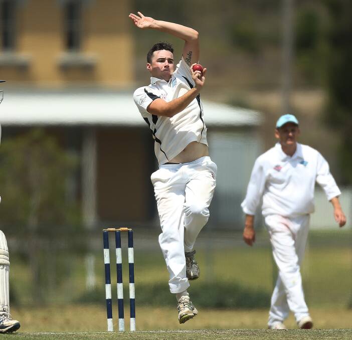 PACE: Kurri Weston bowler Cameron Bates prepares to send one down to an Eastern Suburbs batsman. Picture: Marina Neil