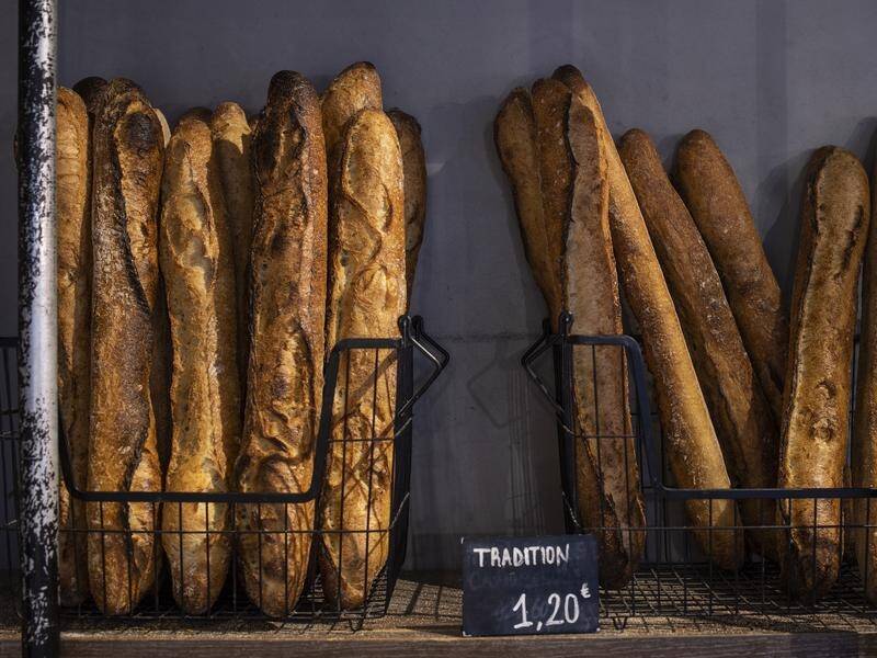 French bakers have beaten the Italians in making the world's longest baguette. (EPA PHOTO)