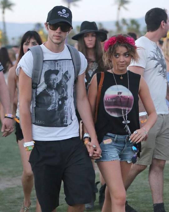 Sarah Hyland rocking typical festival gear at Coachella with her boyfriend. Photo: hawtcelebs.com