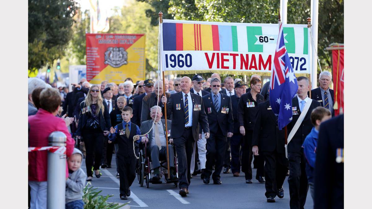 WODONGA: The Anzac Day parade in full swing down Dean Street. Photo: The Border Mail. 