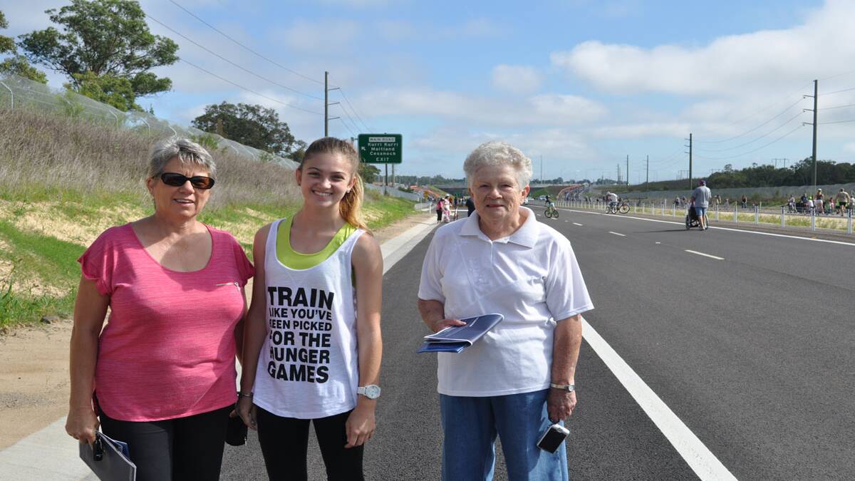 Maria Billiet, Bree Aspinall and Dorothy Fuller from Kurri at Saturday's Hunter Expressway Community Day. 