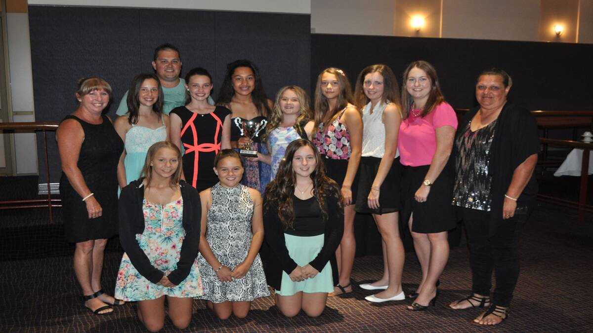 TEAM: The winners for the teams category was the Cessnock District Netball Association’s under-12’s representative team. Pictured is (back row) Mitch Attewell (trainer and primary care person), (middle row) Velvet Murnane (coach), Emily Hodgson, Lara Morris, Maddie Faalua, Ali Jones, Lena Cartwright, Brooke Hilliar, Jaclyn Attewell (assistant coach), Shellie Sinclair (manageress), and at front, Chantel Sinclair, Kate Schreiber and Natalie Oliver. 