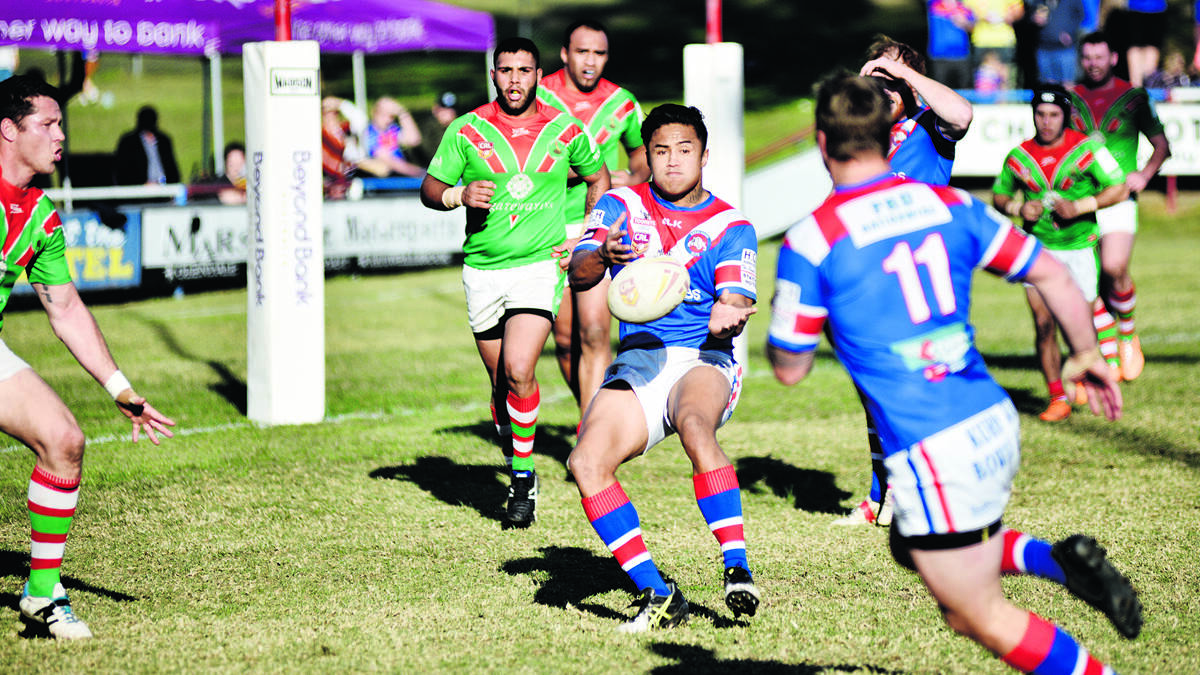 CLOSE: Kurri hooker Terrence Seu Seu sets up an attacking move on the Western Suburbs line. Picture by Cath Bowen.