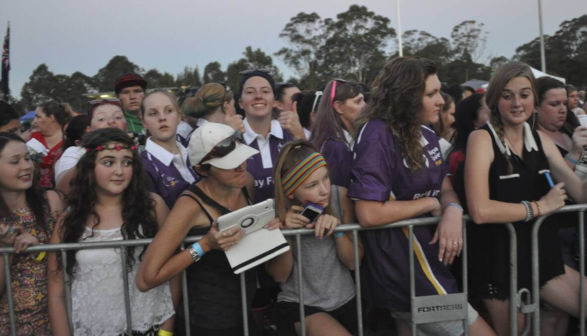 CESSNOCK RELAY FOR LIFE 2013: The Collective signed autographs after their performance. Photo: The Advertiser.