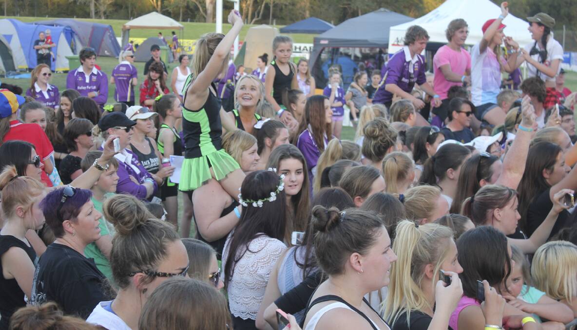 CESSNOCK RELAY FOR LIFE 2013: Some of the crowd that saw The Collective performing at Cessnock Relay For Life on October 12, 2013. Photo: Lauren Woolley.