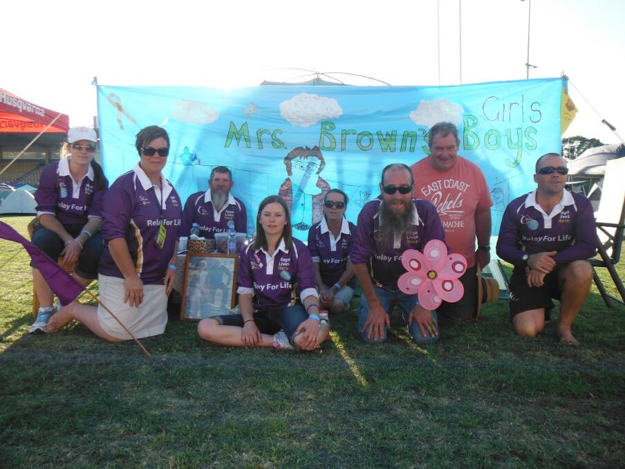 CESSNOCK RELAY FOR LIFE 2013: Mrs. Brown’s Boys/Girls won best banner. Pictured is Bree Lord (team captain), Vanessa Lord, Tracey Stevens, Rick Brown, David Brown, Paul (Stevo) Stevens, Raymond Lord and Stephanie Lewis (absent: Lorissa Stevens, Rachael Alley). Photo supplied.