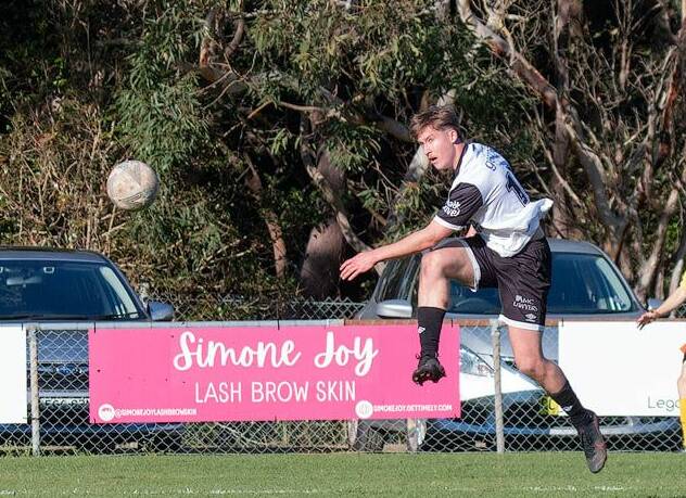 Maitland's Jimmy Thompson scored a double in the Magpies 4-1 defeat of the Weston Bears in Saturday night's El Clasicoal. 