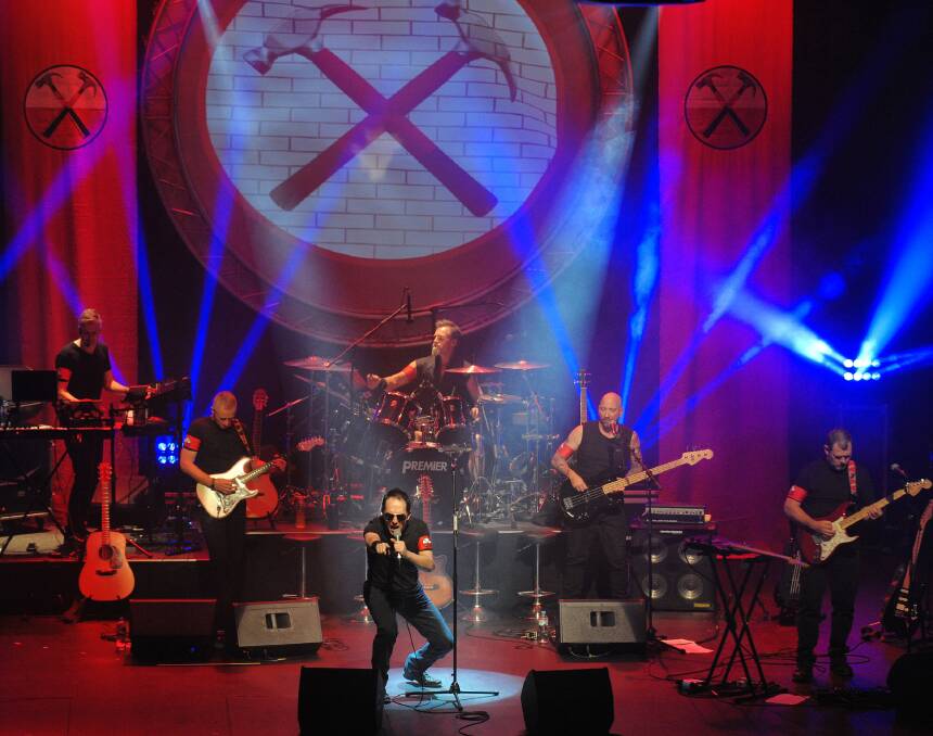 PASSION: Echoes of Pink Floyd is Australia's premier Pink Floyd tribute act.