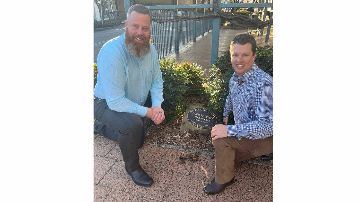 Olympic pistol shooter-turned-Federal Member for Hunter Dan Repacholi with Cessnock mayor Jay Suvaal at his Cessnock City Hall of Fame plaque in Cooper Street, Cessnock. Picture supplied.