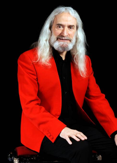 FAREWELL TOUR: UK entertainer Charlie Landsborough will perform at Weston Workers Club on Saturday, June 9 as part of his final Australian tour.