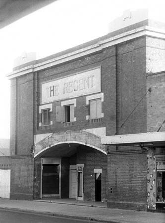 Cessnock's Regent Theatre in 1977. Picture: Newcastle Morning Herald. 