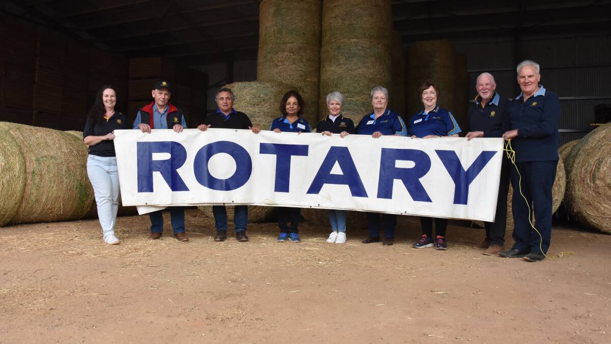 Local SA Rotary clubs have partnered with the Helping SA Farmers group to organise a hay run to Yunta, SA, this weekend.