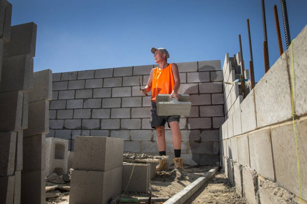 DETERMINED: Zandalea Foster was recently named Apprentice of the Year at Masonry Contractors Australia's Excellence in Brick and Blocklaying Awards. Picture: Marina Neil