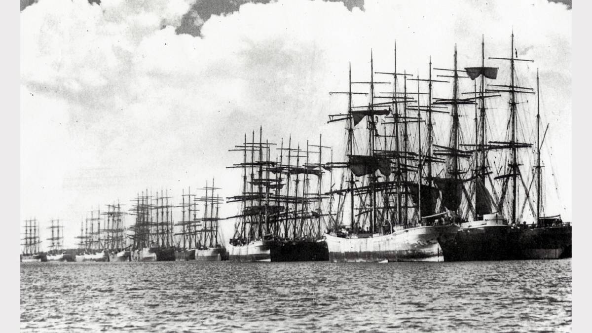 Ships berthed along the Stockton shore in the early 1900s. Picture: Newcastle Region Library, Local History section 