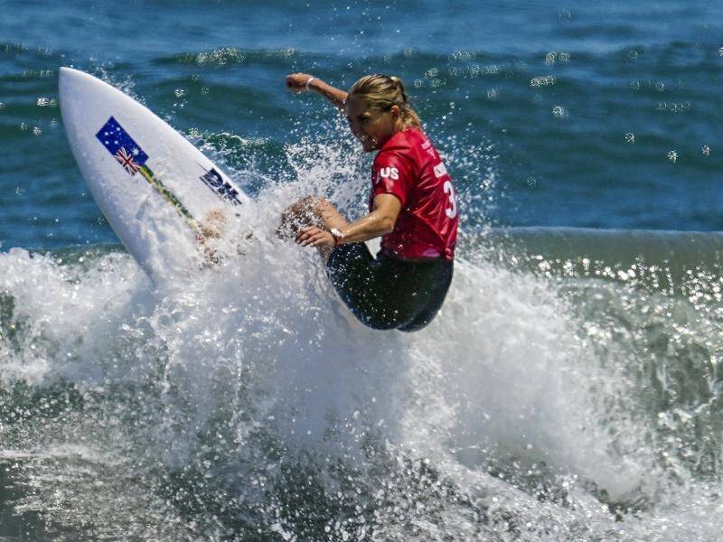 Stephanie Gilmore has failed to progress past the third round of the Olympics surfing competition.