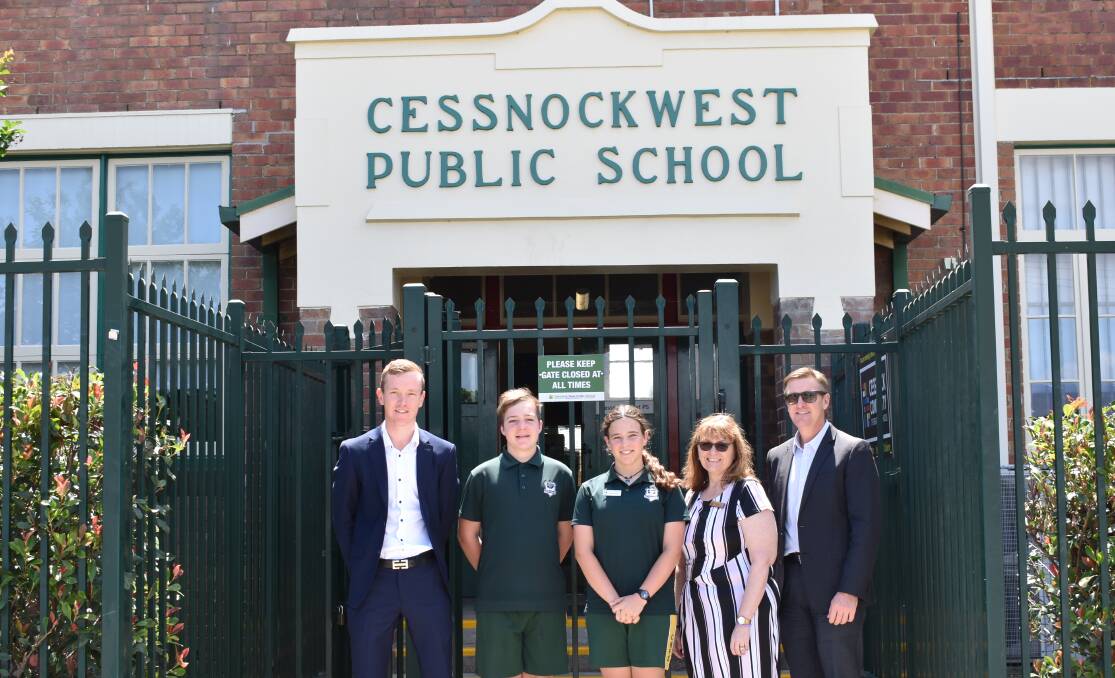THANKS: Sales agent Drew Olsen, school captains Cameron Hicks and Claire Mitchell, relieving principal Donna Madden and Baird Real Estate principal  Heath Baird.