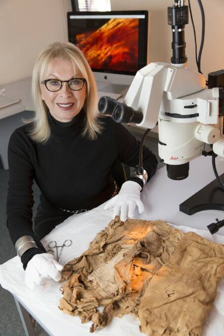 DIGGING DEEP: Pokolbin Egyptologst Dr Jana Jones with the 5600 year old mummy "Fred"