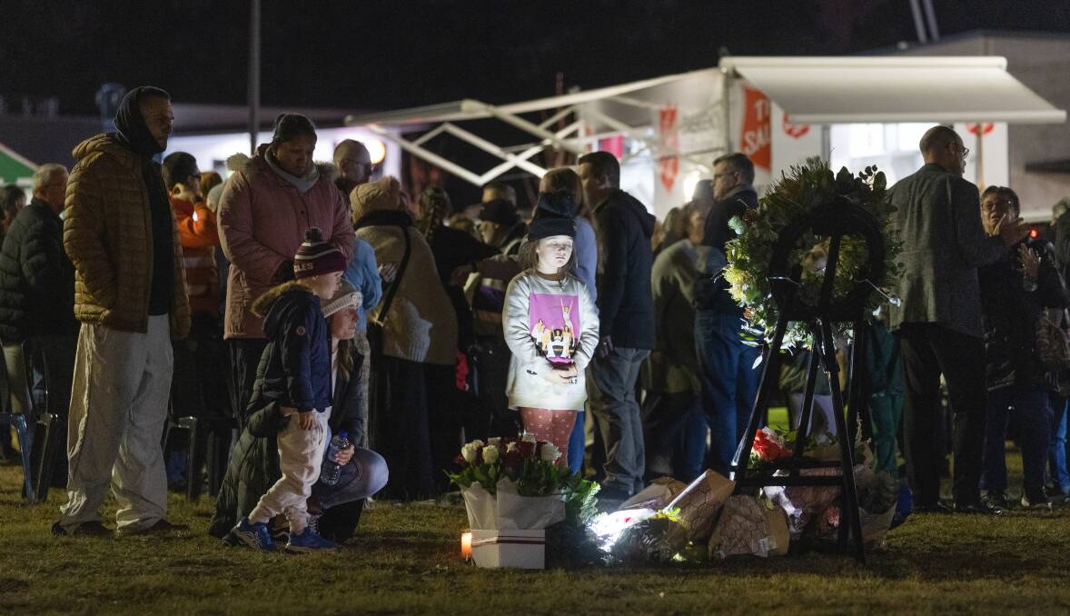 Hunter pays tribute at bus crash vigil, pictures by Marina Neil