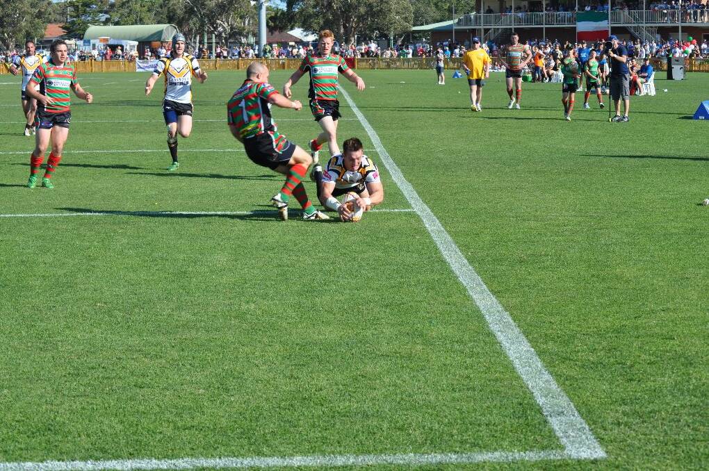 First-half action from the Newcastle Rugby League grand final. Chris Pyne dives over for the Goannas' second try.